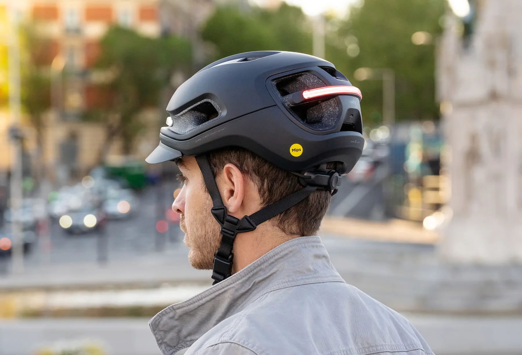 Smart Helmet - Image 8